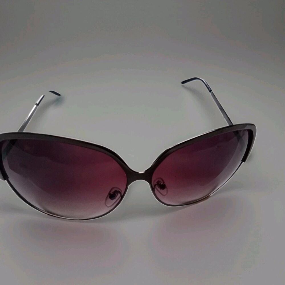 Jessica Simpson Cat Eye Rim Gold Metal Frame Sunglasses HHJSOP1226-R J5564 OXGLD